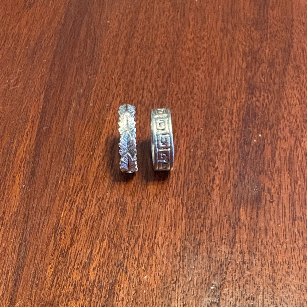 Vintage Elegant Silver Look Women's Ring Set